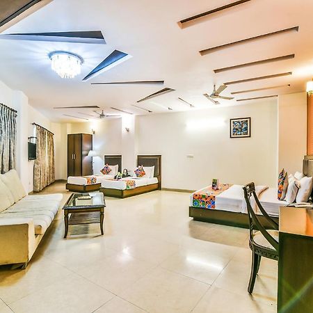 Hotel Alpine Tree New Delhi Extérieur photo