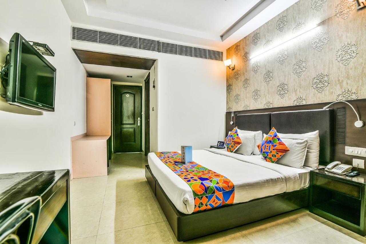 Hotel Alpine Tree New Delhi Extérieur photo