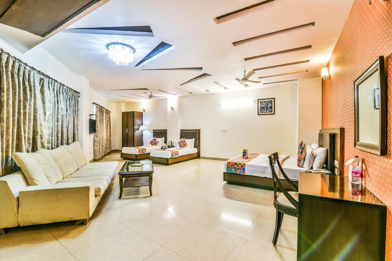 Hotel Alpine Tree New Delhi Extérieur photo