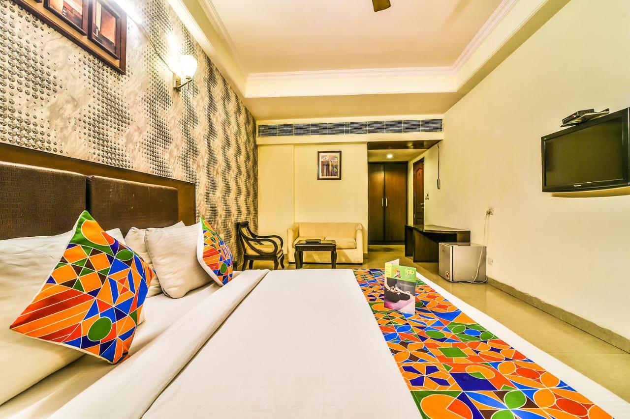 Hotel Alpine Tree New Delhi Extérieur photo